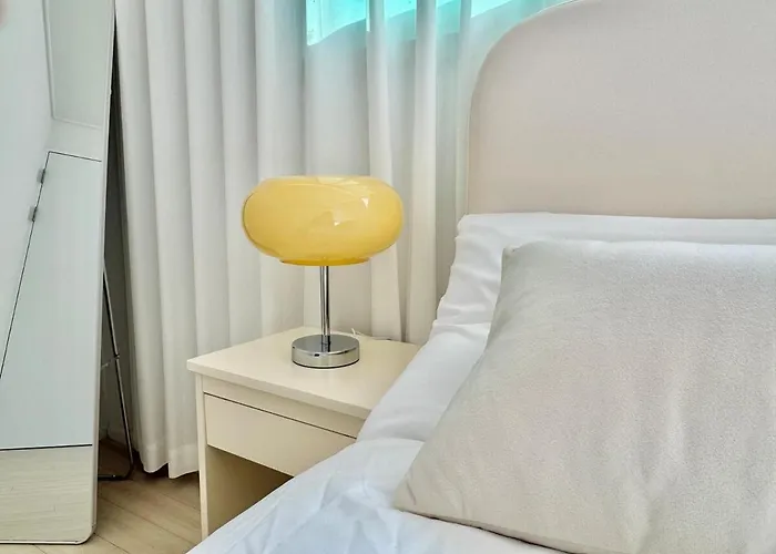 Apartamento 루미홈 홍대입구15분 신축 엘리베이터 Seúl